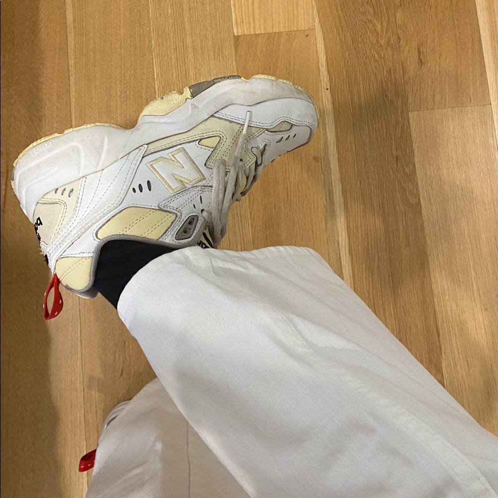 New Balance white sneakers, Sz 7